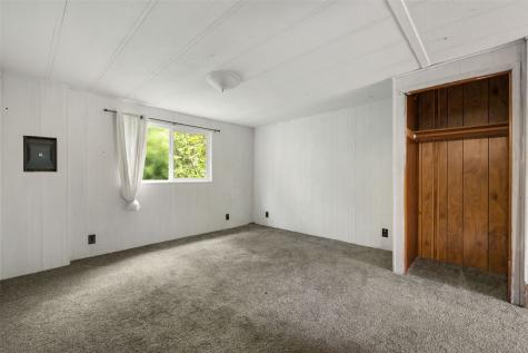 1916 Key Peninsula Highway NW Lakebay WA 98349