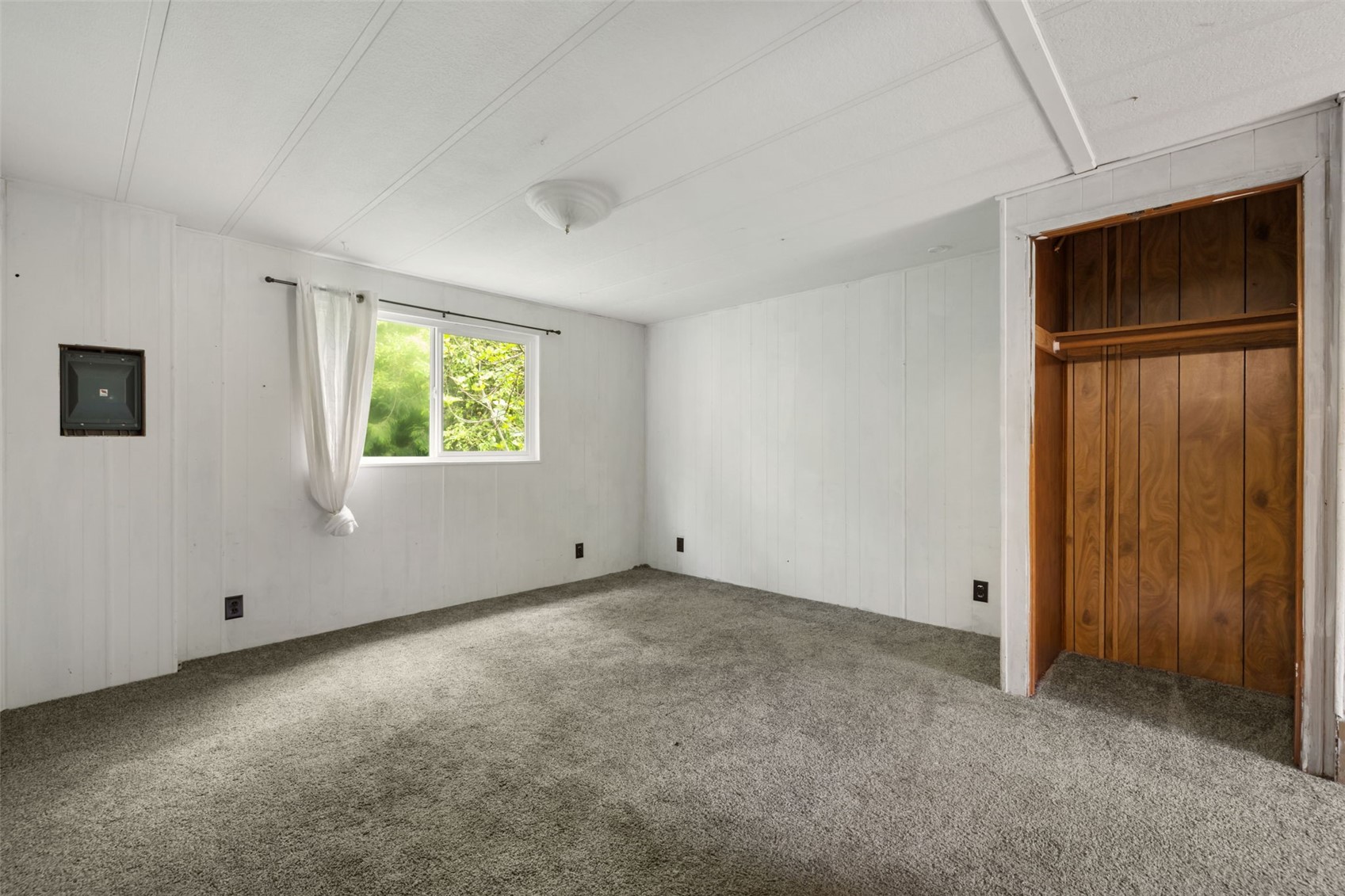 1916 Key Peninsula Highway NW Lakebay WA 98349