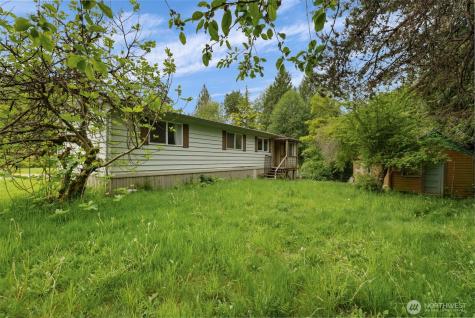 1916 Key Peninsula Highway NW Lakebay WA 98349