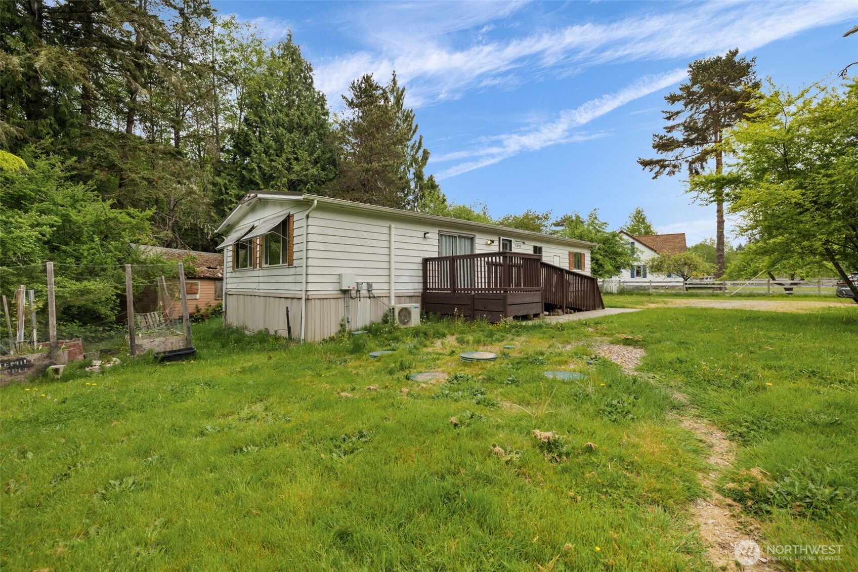 1916 Key Peninsula Highway NW Lakebay WA 98349