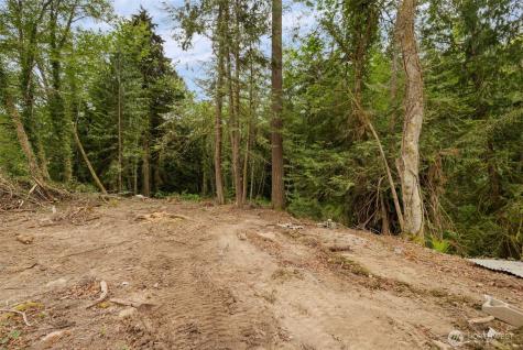 1916 Key Peninsula Highway NW Lakebay WA 98349