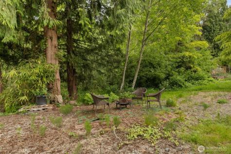 1916 Key Peninsula Highway NW Lakebay WA 98349
