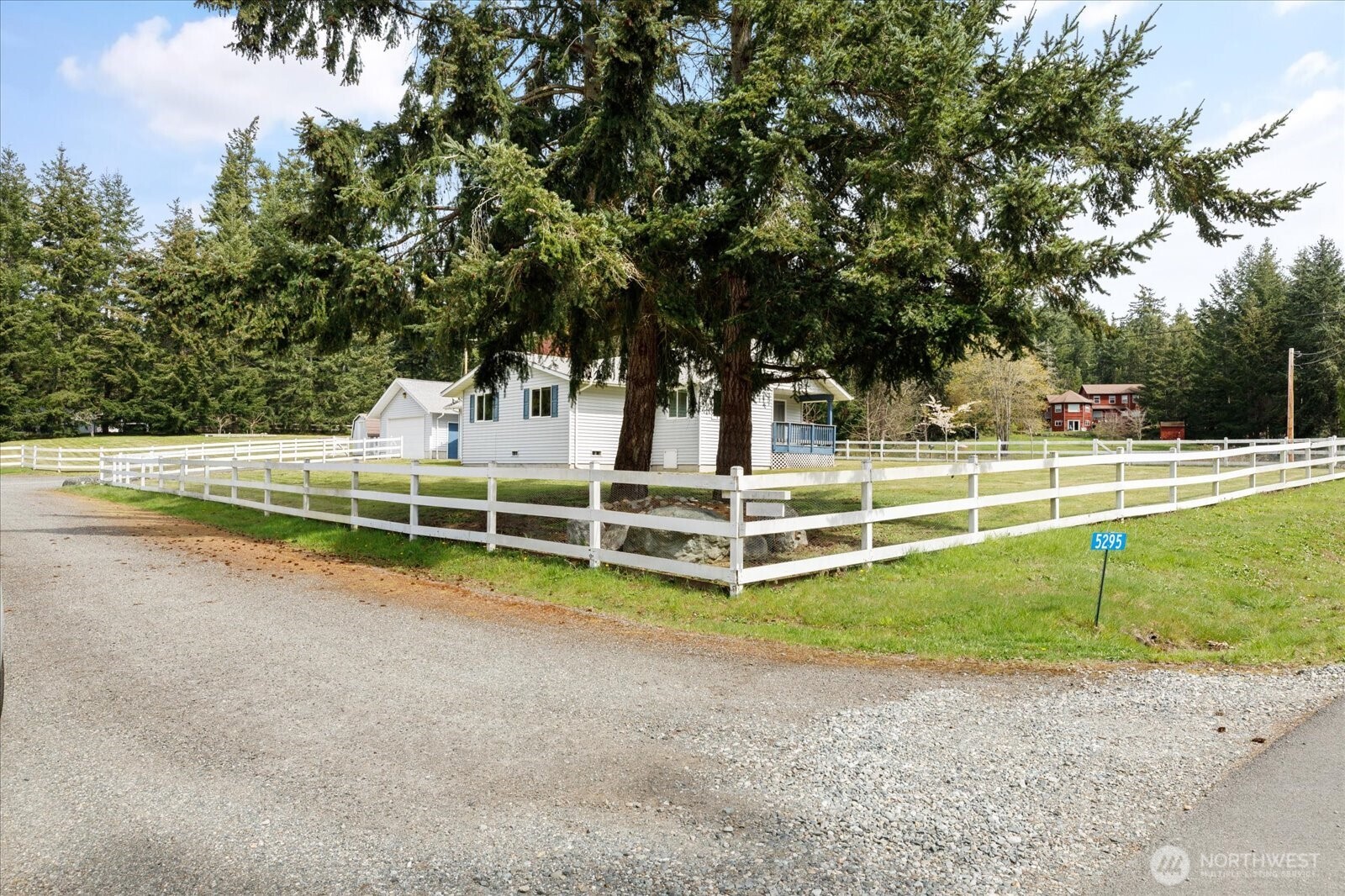 5295 Bounty Loop Freeland WA 98249