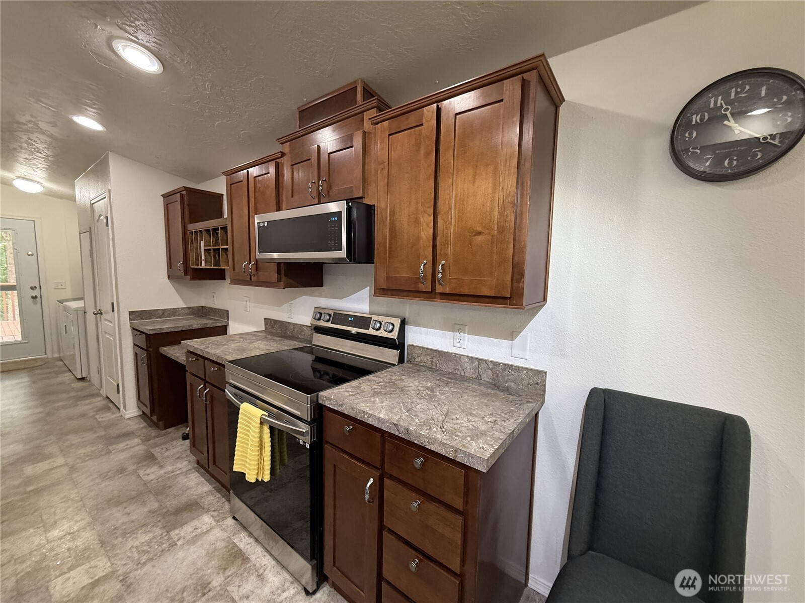 2101 S 324th Federal Way WA 98003