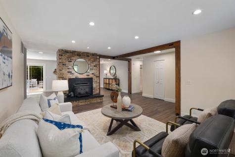 16464 239th Avenue SE Issaquah WA 98027