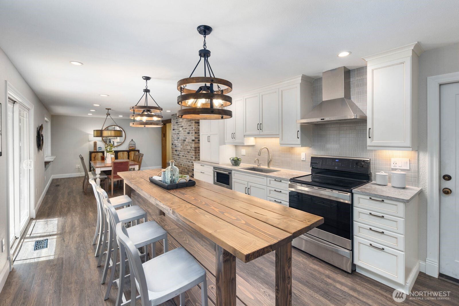16464 239th Avenue SE Issaquah WA 98027
