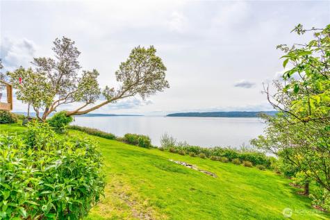 14 J Everett Way Hat Island WA 98206