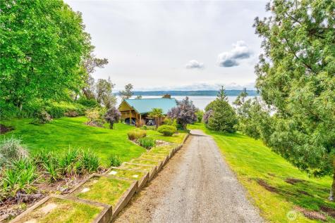 14 J Everett Way Hat Island WA 98206