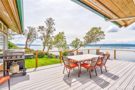 14 J Everett Way Hat Island WA 98206