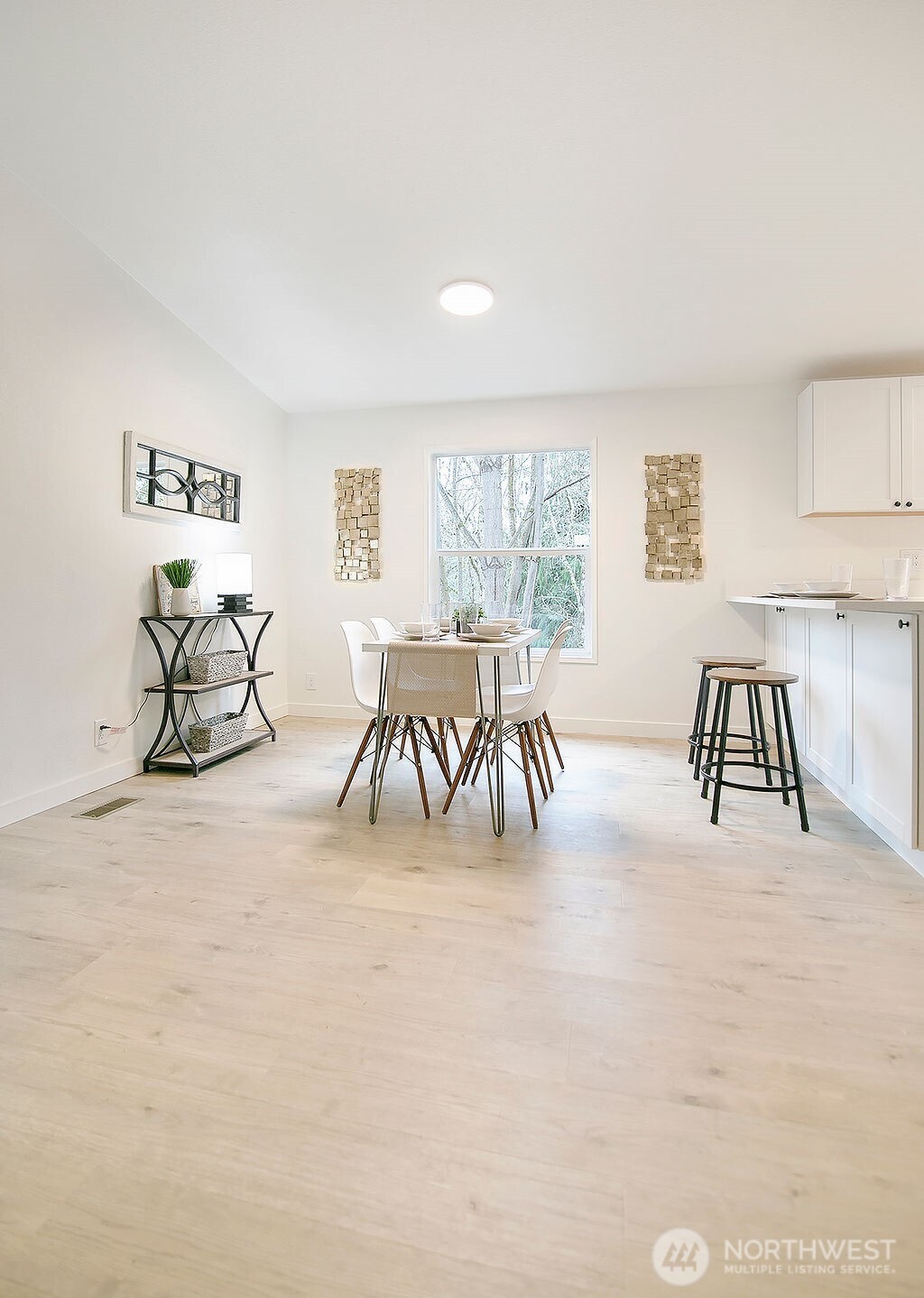 27 Line Drive Kelso WA 98626