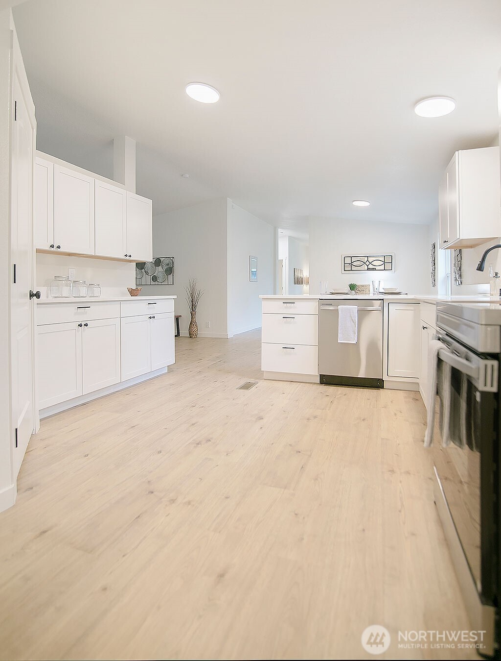 27 Line Drive Kelso WA 98626