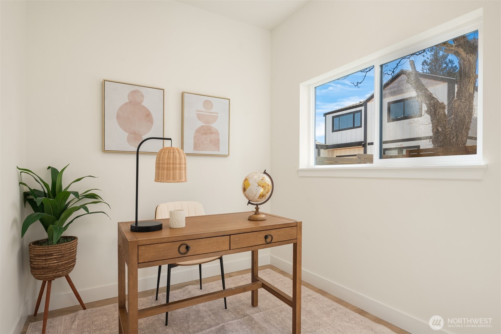 9846 62nd Avenue S Seattle WA 98118