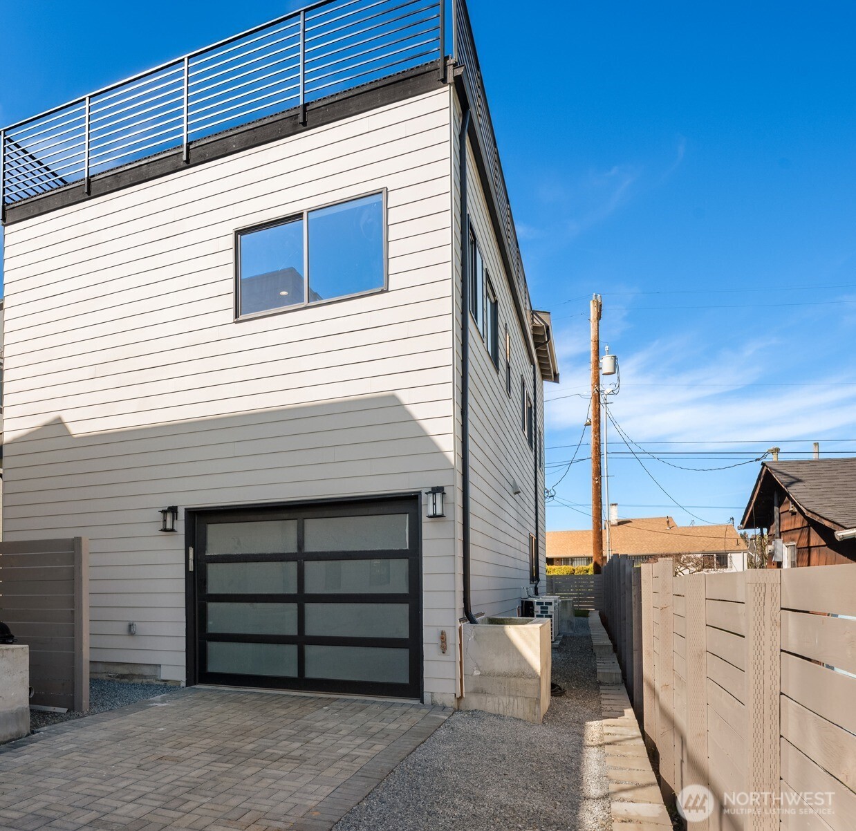 9846 62nd Avenue S Seattle WA 98118