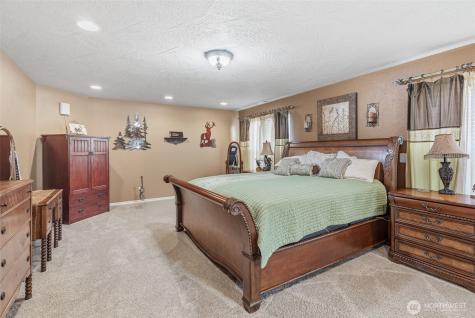 480 Apple Creek Road Longview WA 98632
