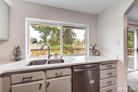 7910 E Glen Drive Everett WA 98203