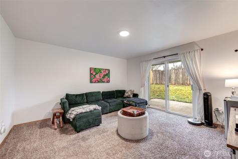 7910 E Glen Drive Everett WA 98203