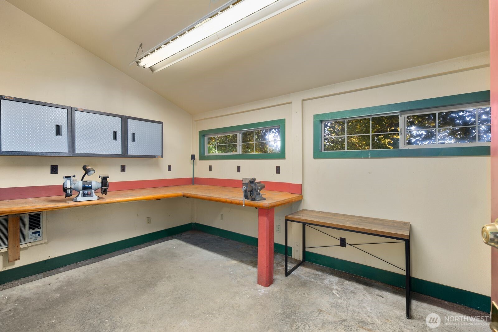 8725 124th Street E Puyallup WA 98373