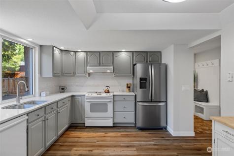 10400 Ne 135th Place Kirkland WA 98034