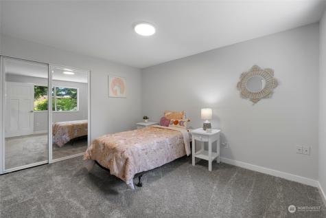 10400 Ne 135th Place Kirkland WA 98034