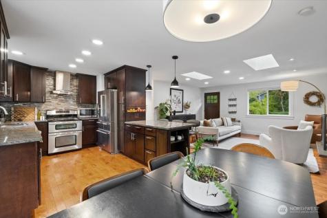 1109 Lewis Lane SE Issaquah WA 98027