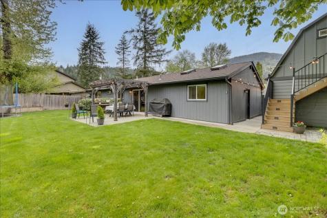 1109 Lewis Lane SE Issaquah WA 98027