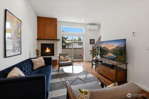 4418 Meridian Avenue N Seattle WA 98103