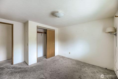 17125 Woodcrest Drive NE Bothell WA 98011