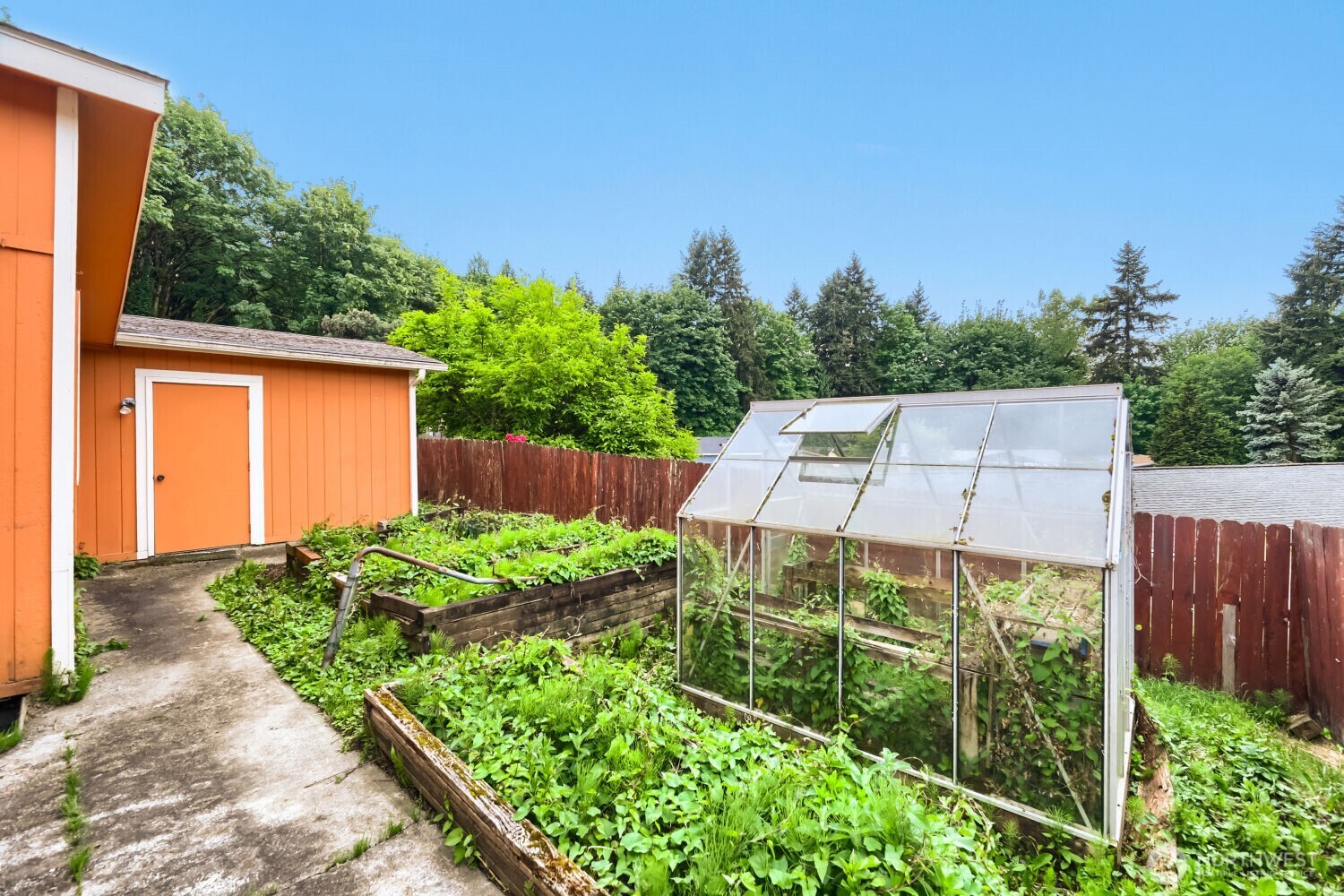 17125 Woodcrest Drive NE Bothell WA 98011