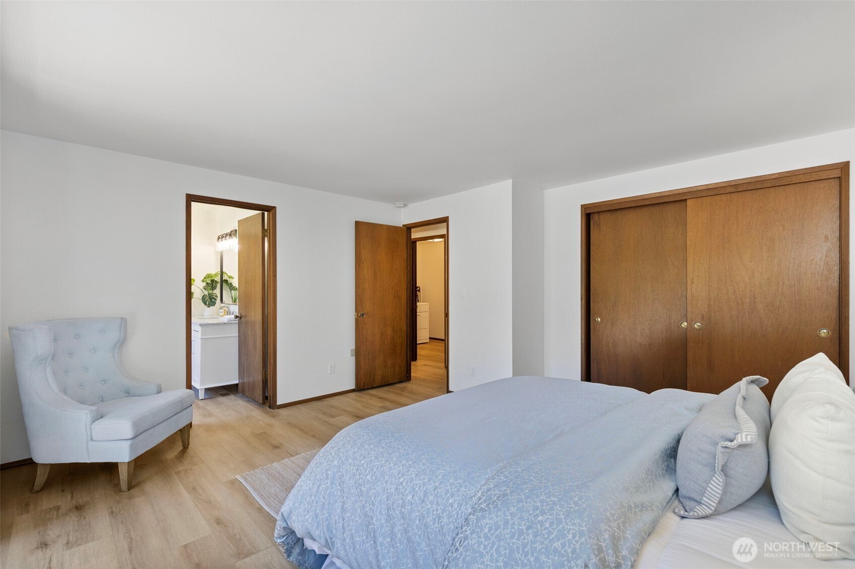 13893 John Street NE Bainbridge Island WA 98110