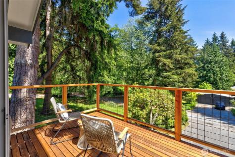 13893 John Street NE Bainbridge Island WA 98110