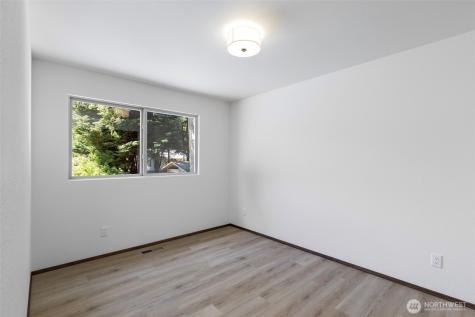 13893 John Street NE Bainbridge Island WA 98110