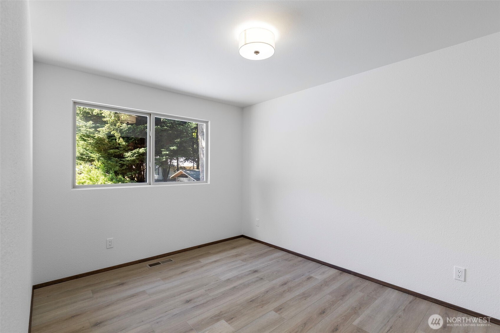 13893 John Street NE Bainbridge Island WA 98110