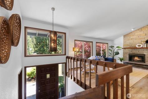 13893 John Street NE Bainbridge Island WA 98110