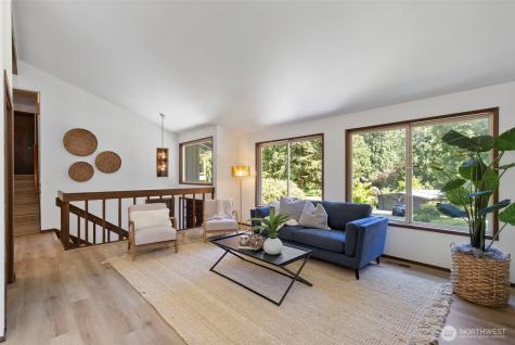 13893 John Street NE Bainbridge Island WA 98110