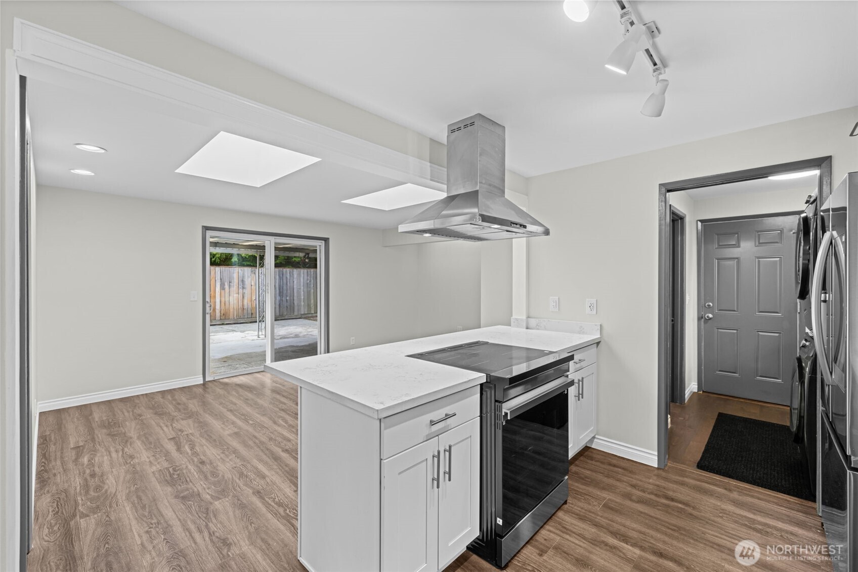 2157 N 122nd Street Seattle WA 98133