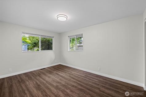 2157 N 122nd Street Seattle WA 98133
