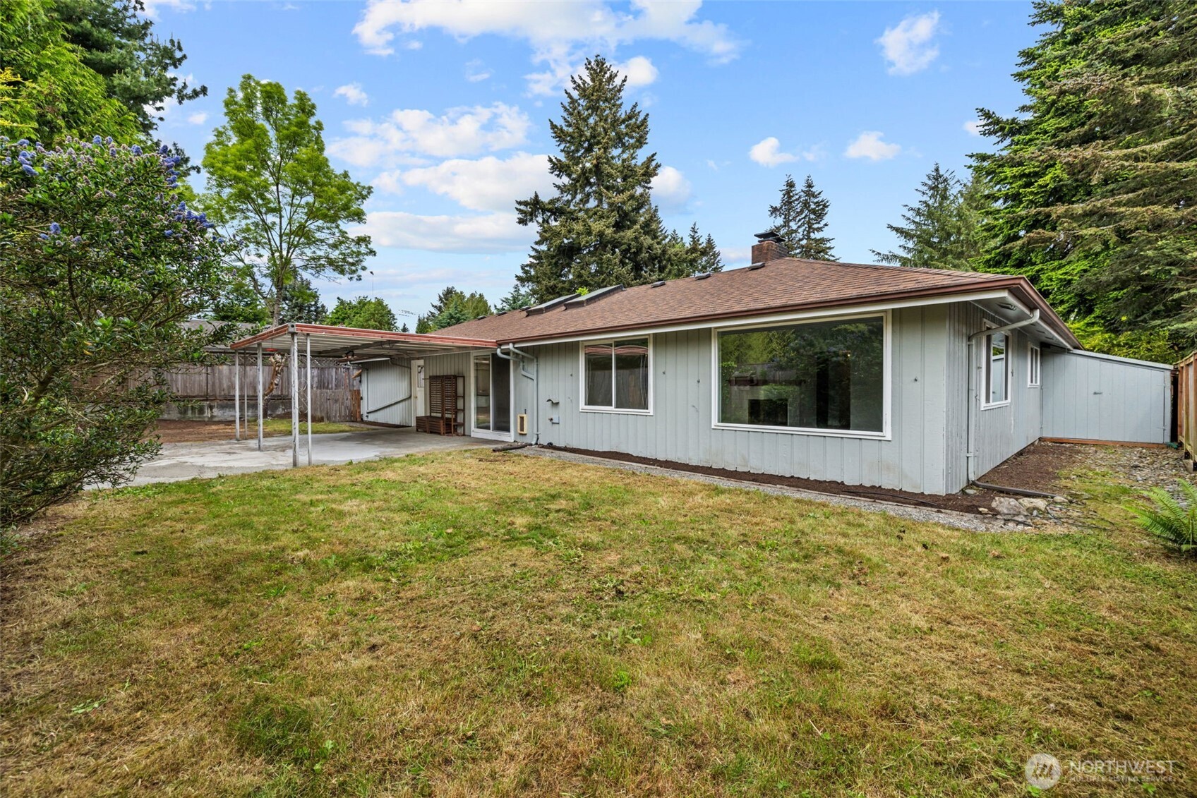 2157 N 122nd Street Seattle WA 98133