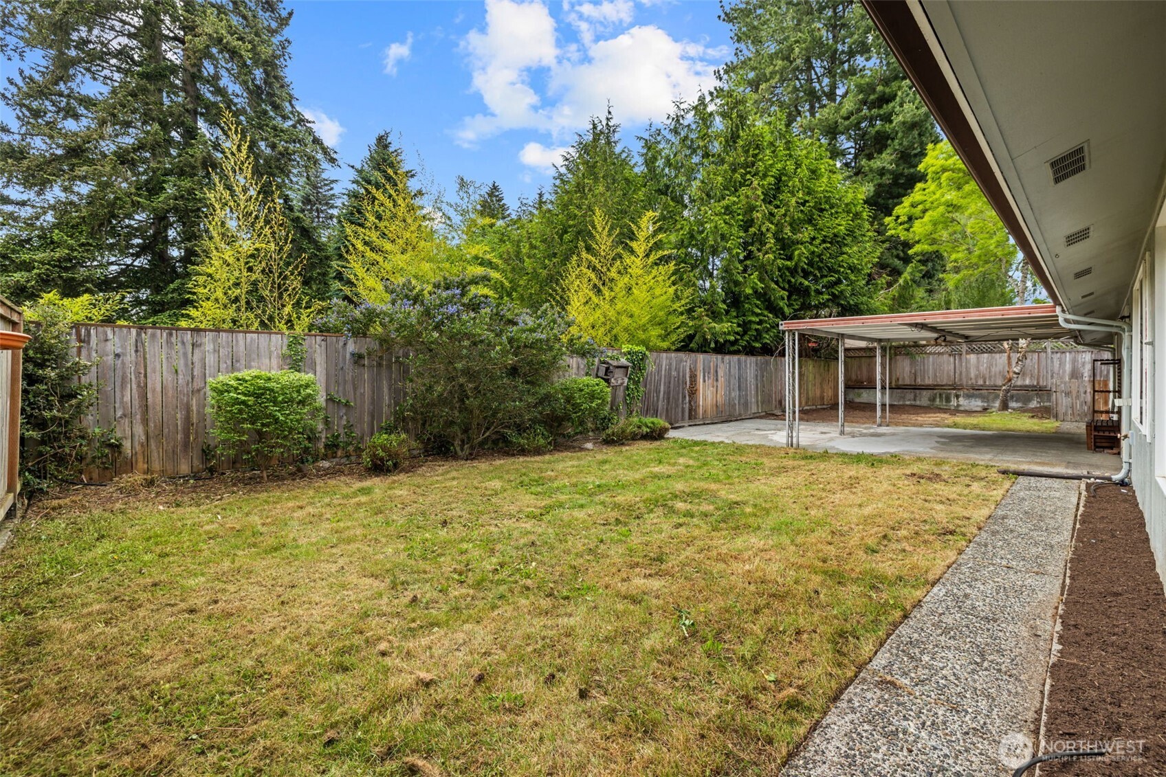 2157 N 122nd Street Seattle WA 98133