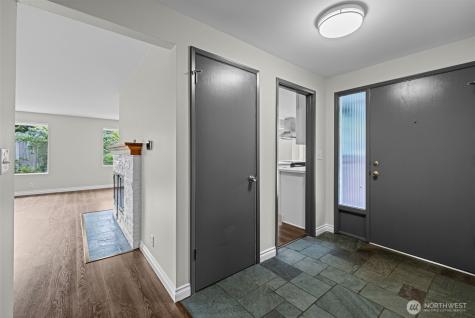 2157 N 122nd Street Seattle WA 98133