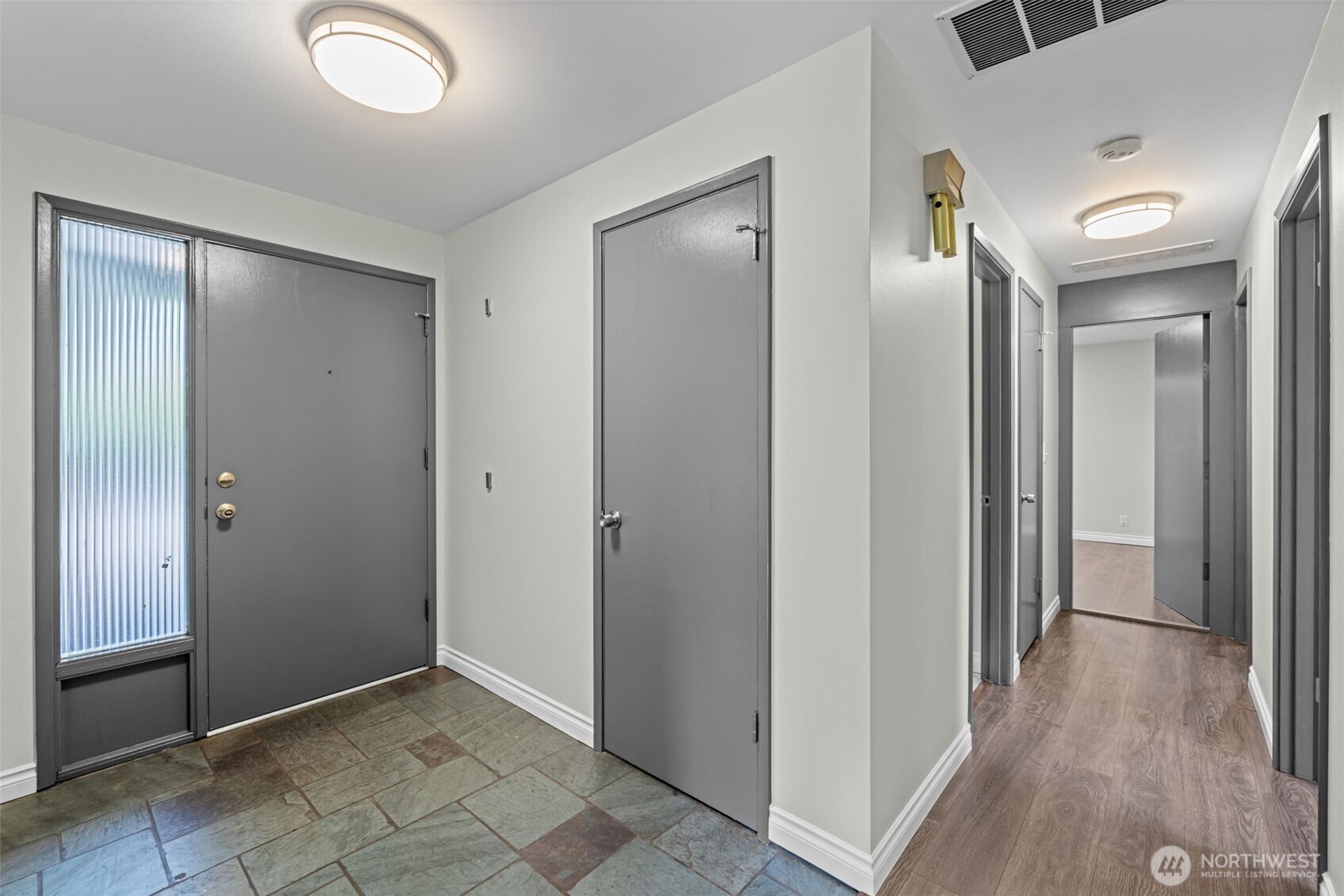 2157 N 122nd Street Seattle WA 98133