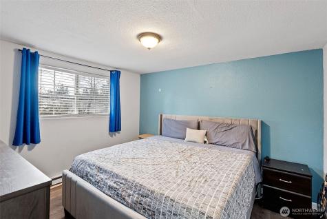 1325 Carr Boulevard Bremerton WA 98312