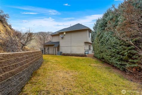 222 Austin Avenue Wenatchee WA 98801