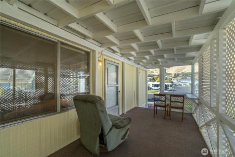 1608 N Western Wenatchee WA 98801