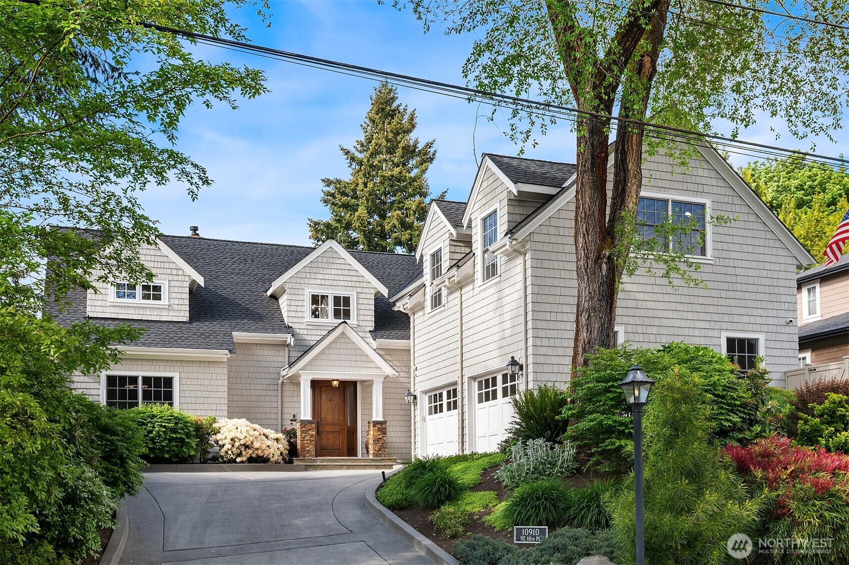 10910 NE 18th Place Bellevue WA 98004