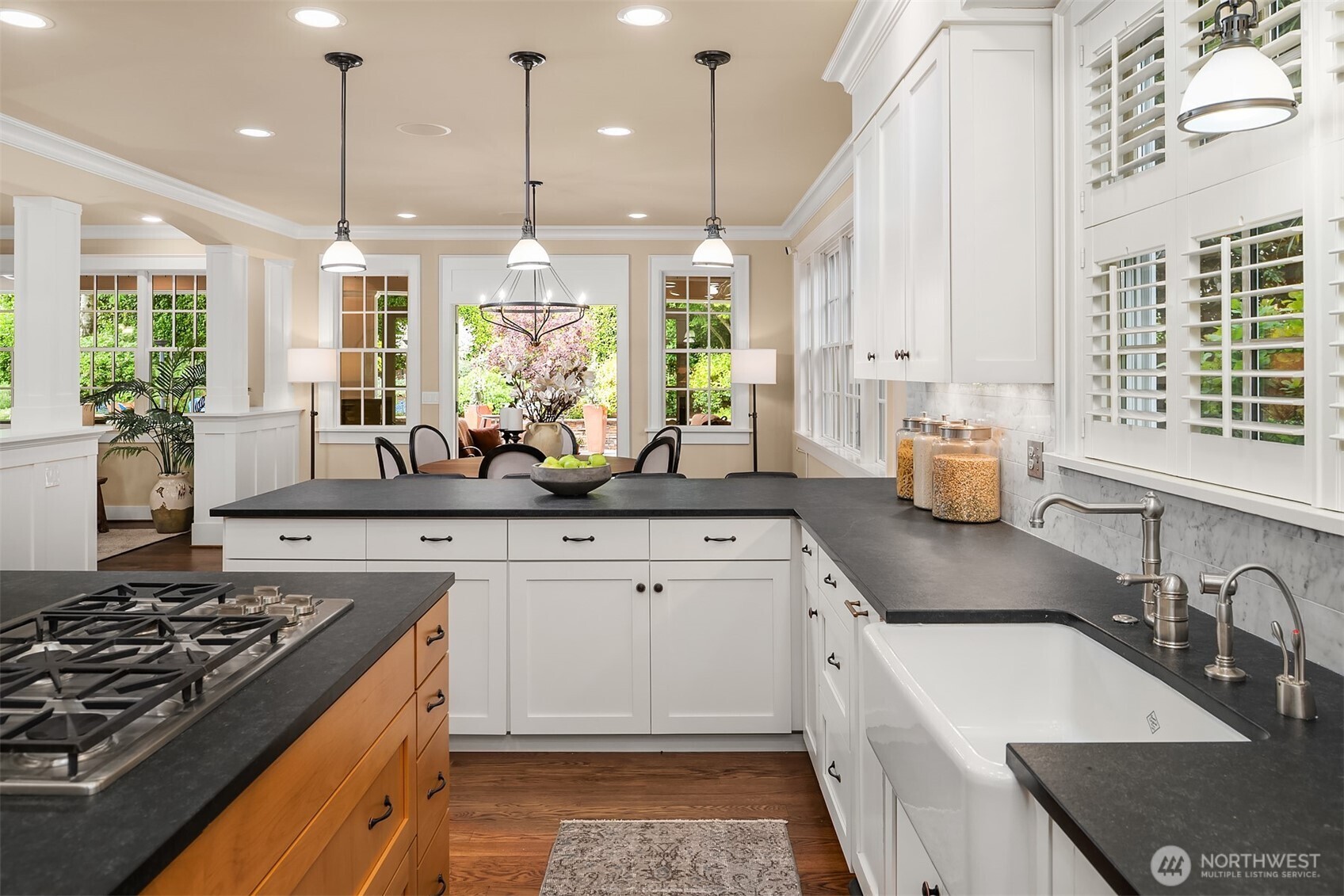 10910 NE 18th Place Bellevue WA 98004