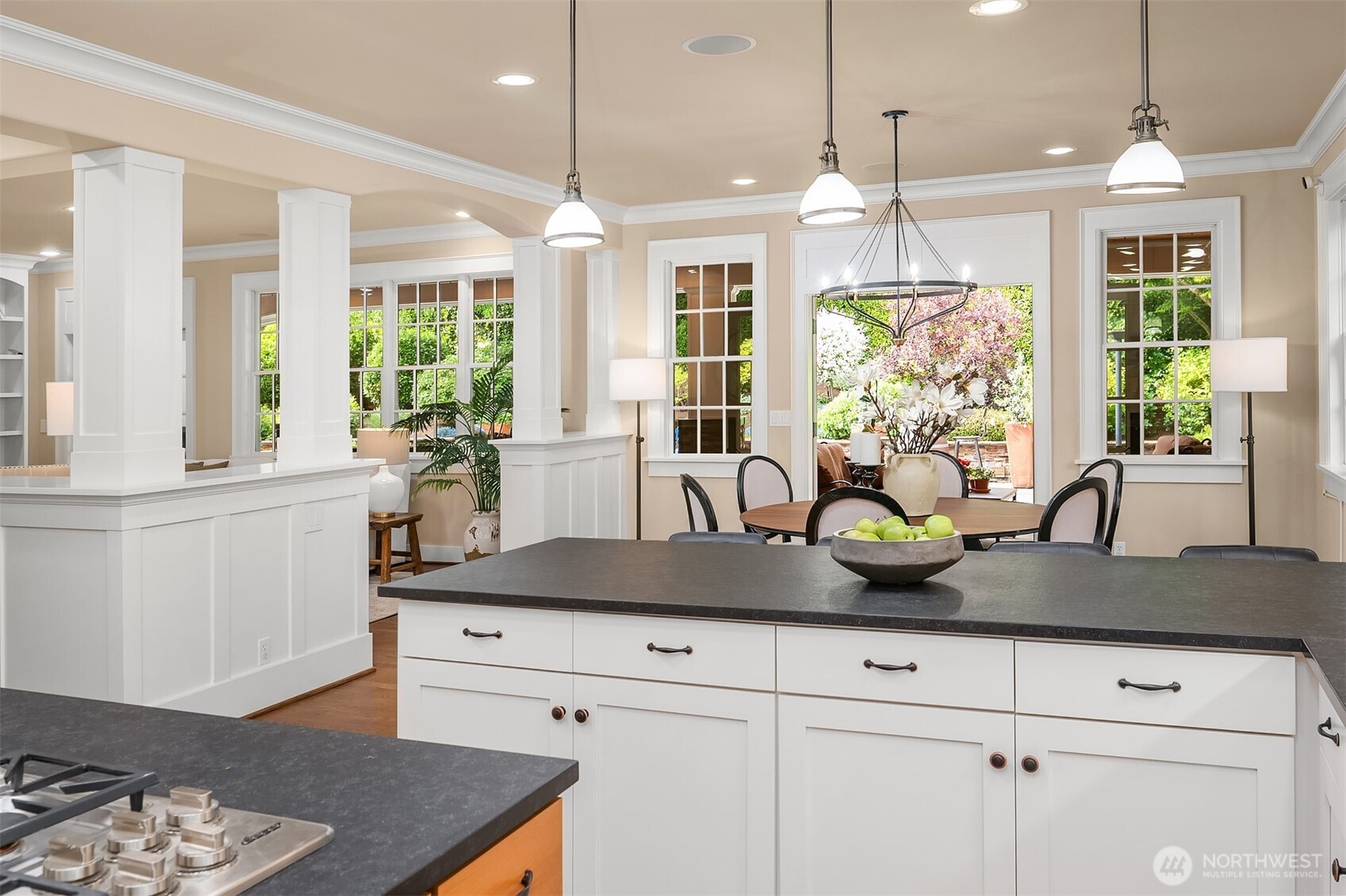 10910 NE 18th Place Bellevue WA 98004