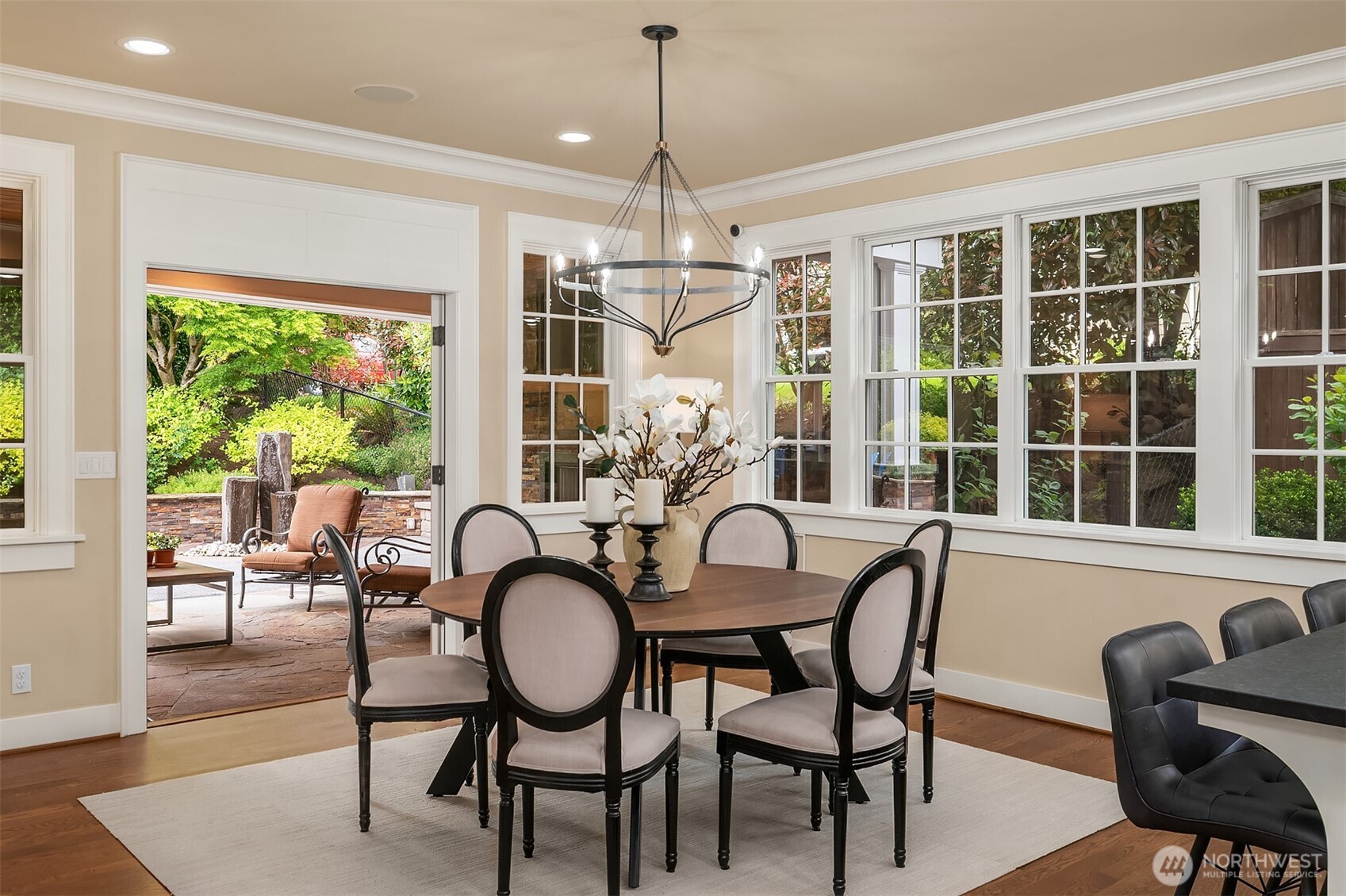 10910 NE 18th Place Bellevue WA 98004