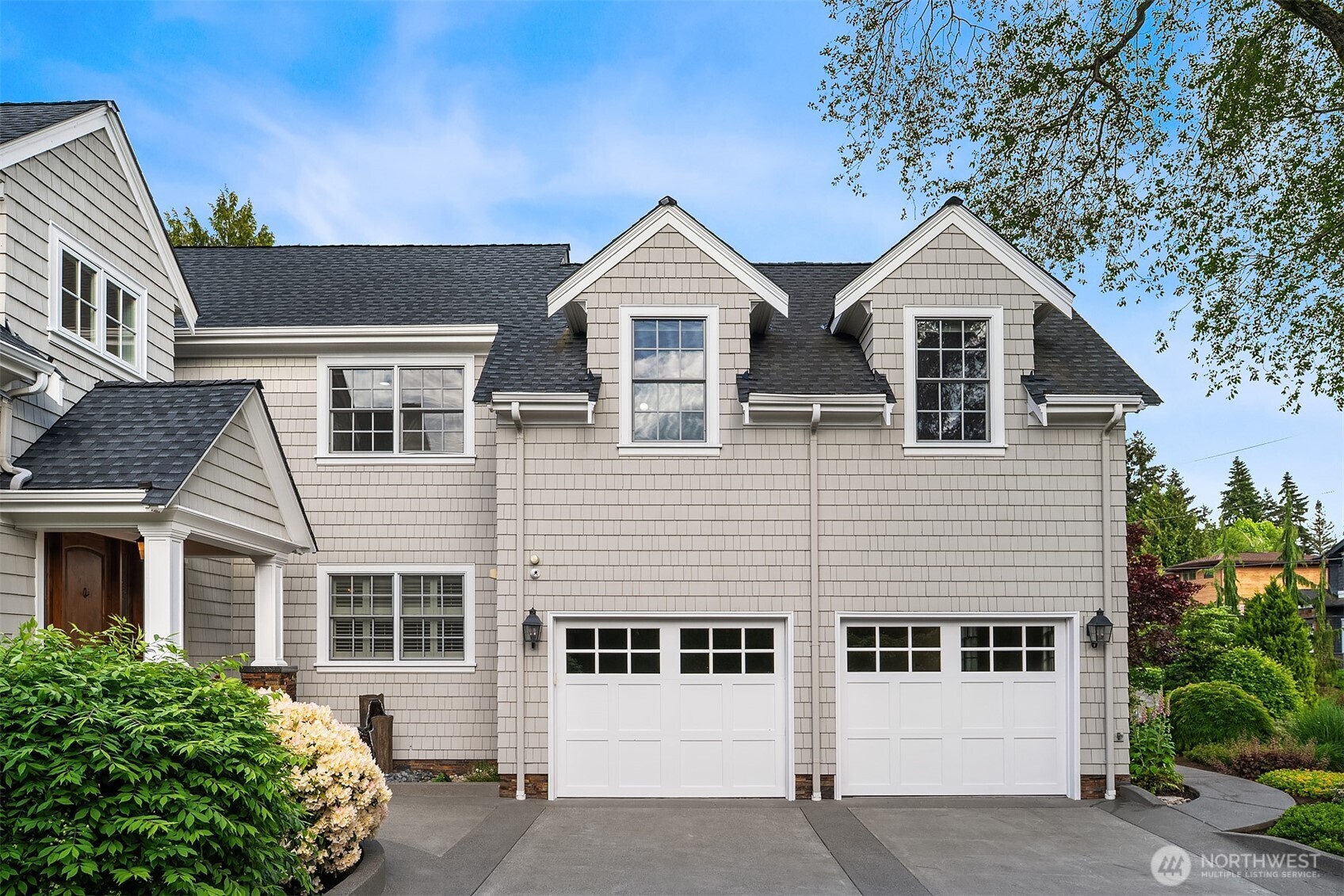 10910 NE 18th Place Bellevue WA 98004