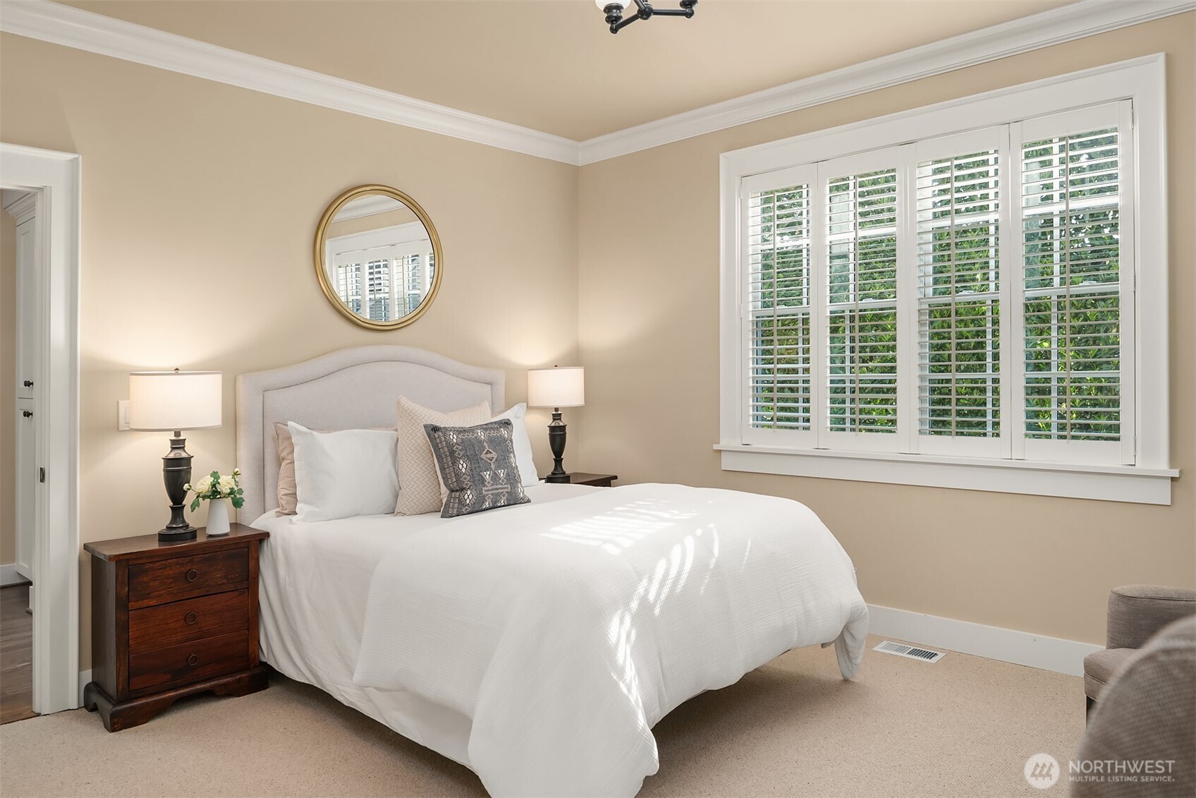 10910 NE 18th Place Bellevue WA 98004