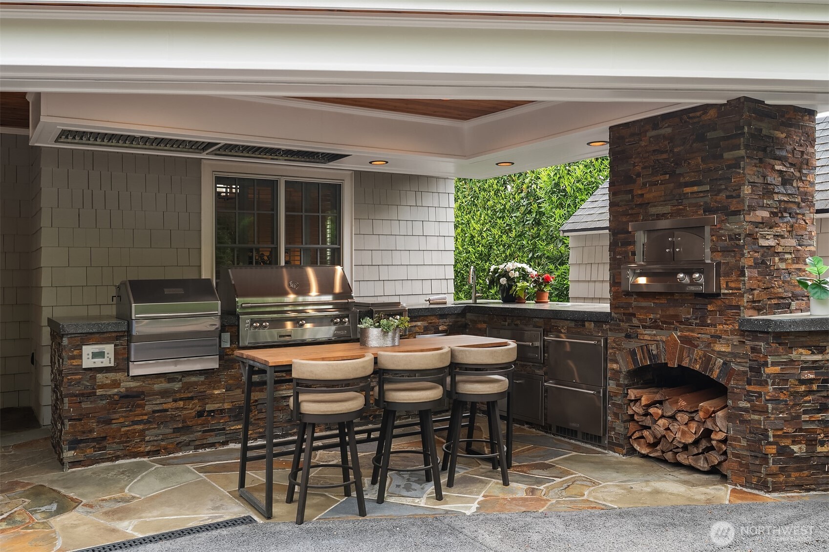 10910 NE 18th Place Bellevue WA 98004